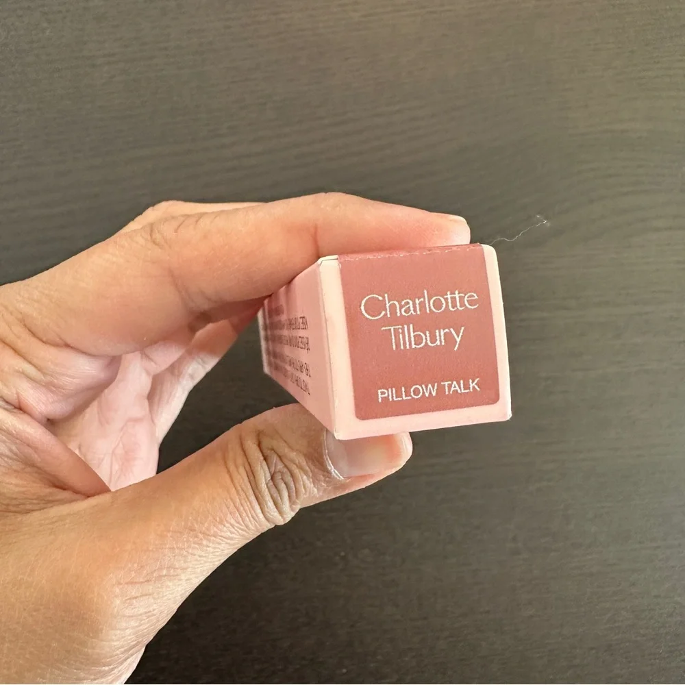 NWT Charlotte Tilbury Matte Beauty Blush Wand - Pillow Talk sz 12mL
